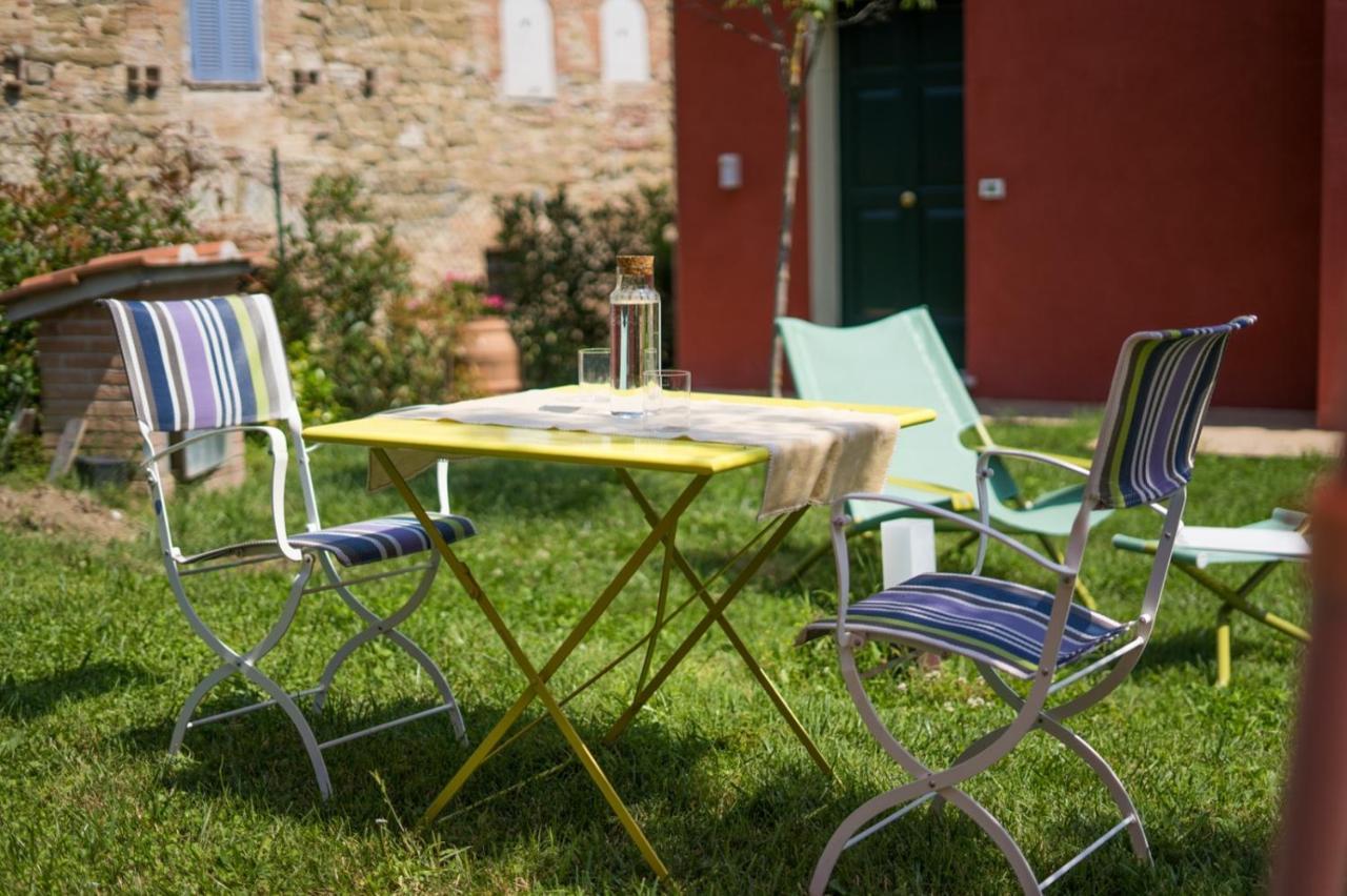 Villa Silvana - Apt Giulia & Michela With Terrace & Parking ペルージャ エクステリア 写真