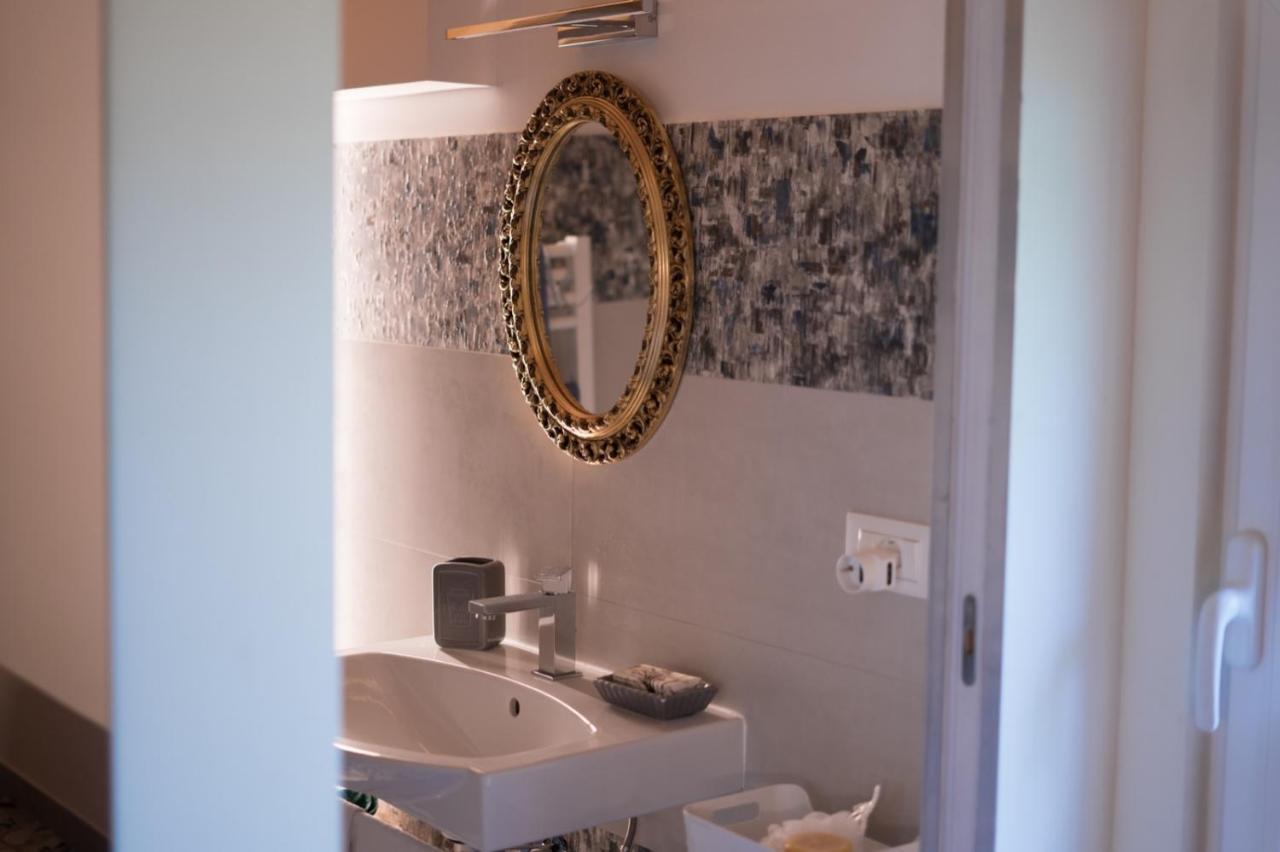 Villa Silvana - Apt Giulia & Michela With Terrace & Parking ペルージャ エクステリア 写真
