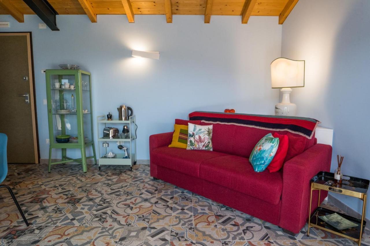 Villa Silvana - Apt Giulia & Michela With Terrace & Parking ペルージャ エクステリア 写真